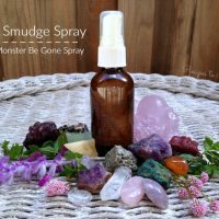 DIY Smudge Spray + How to Help Your Kids When They Have Trouble Sleeping
