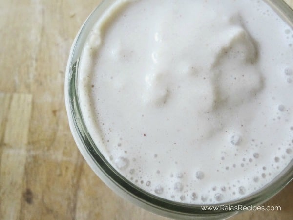 Peanut Butter Banana Smoothie - Raia's Recipes